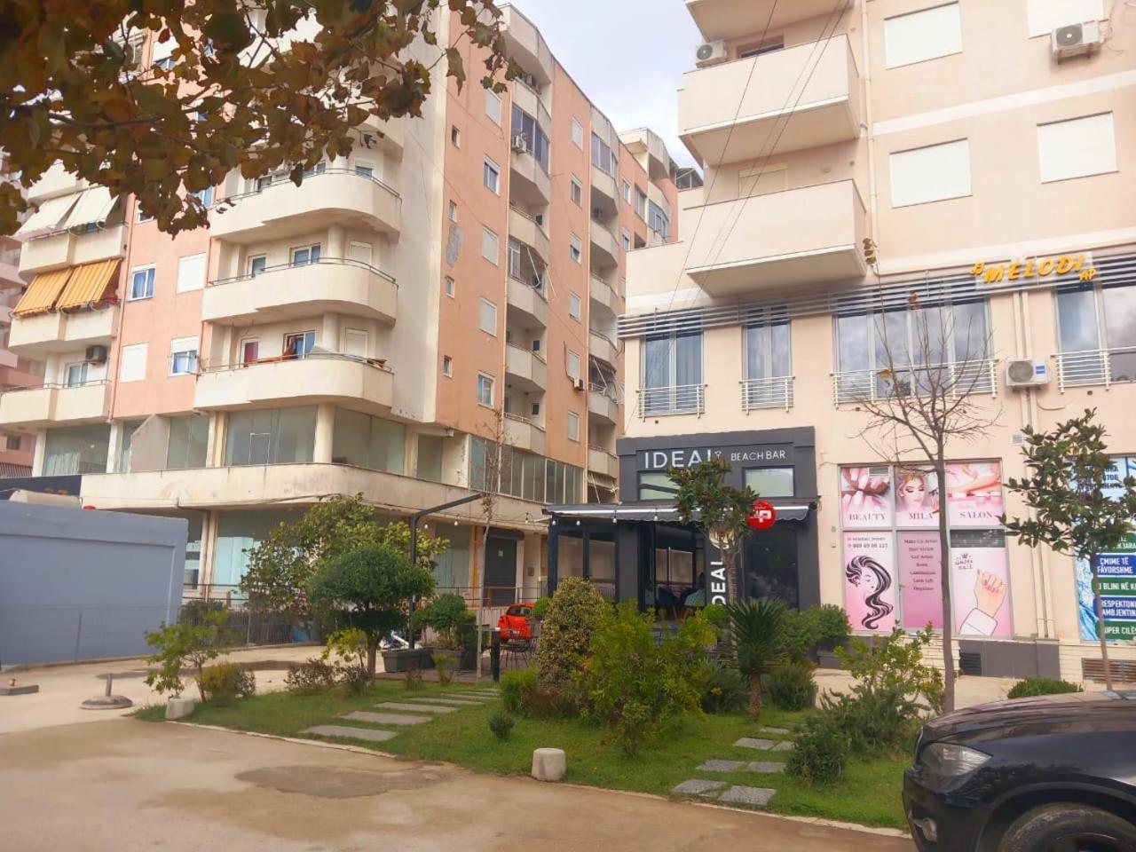 Amaris Apartment Durres Bagian luar foto